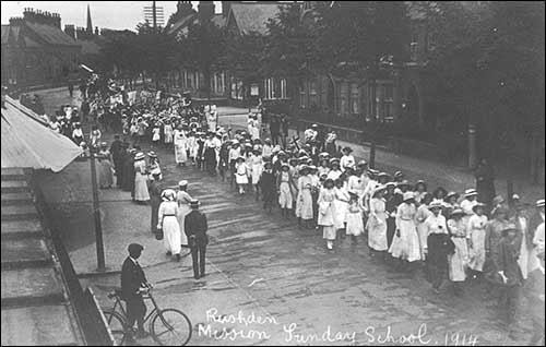1914 Sunday School parade