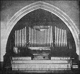 The organ and pipes