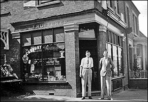 Shop at No 2 Kings Road in 1935