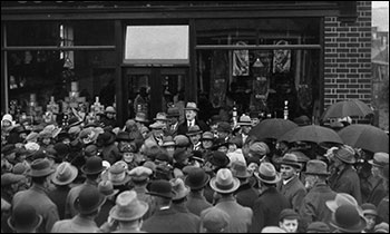 Another picture at the opening in 1924 of the Hove Road shop