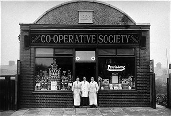 Hove Road grocery and staff