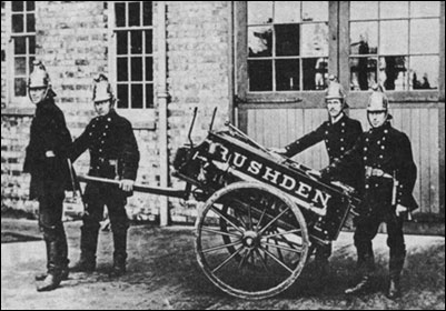 An early picture of the fire brigade in Rushden