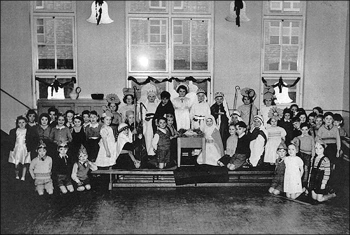 Alfred Street Infant School Nativity 1951