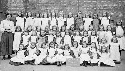 1906 Standard VII girls