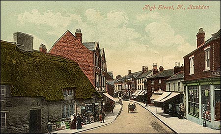 Postcard showing the part of the High Street where the accident happened