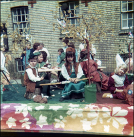 Rushden Carnival 1973 - float