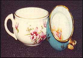 Miniature chamber pots on display