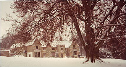 the hall in the snow 1981