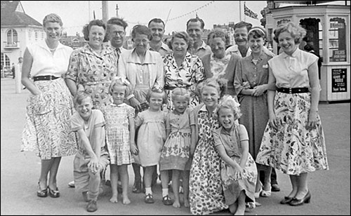 Promenade photo showing Sue in the front row, third from left