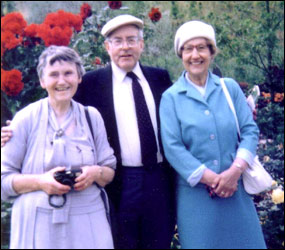 Irene, Geoffrey & Gladys Lawrence in the 1980's