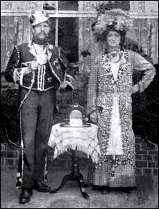 Jesse & Peggy in their outfits in 1906