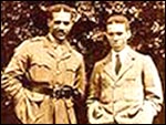 Walter pictured with his brother, Edward while on leave.