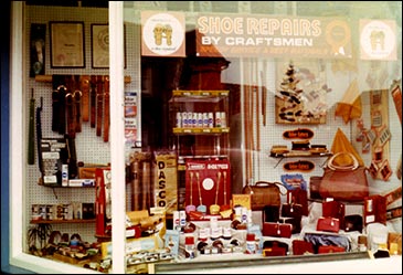 Leeding's shop window, photograph taken in 1974.