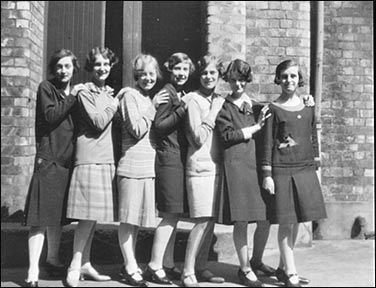 1930s office girls