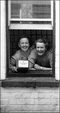 Elsie Gell & Vera Meadows 1948