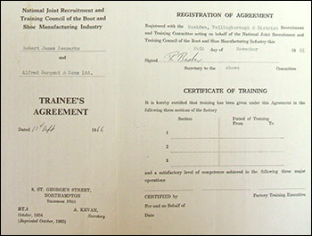 Photo of a training agreement of September 1966