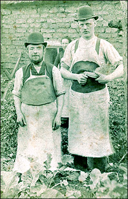 workers at home c1890