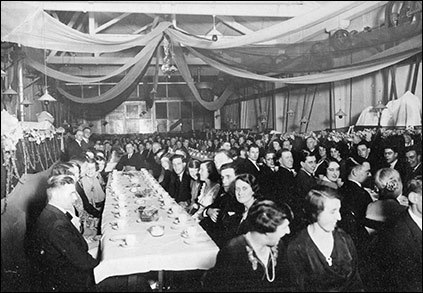 Students'party Christmas 1933