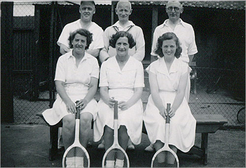 Hf Tennis team Town courts 1950
