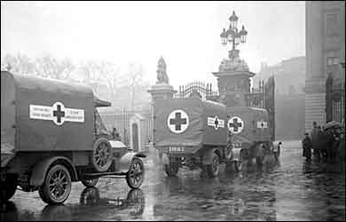 Red Cross and St John Ambulances 1916