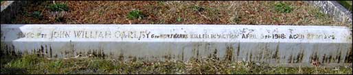 Kerbstone on grave F.97