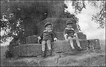 Tony & Maynard Baxter