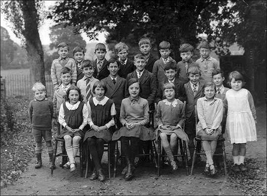 1932