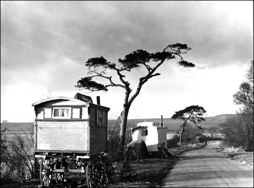 Gypsy encampment in Ditchford Lane