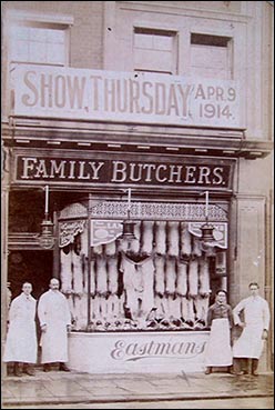 Eastmans display 1914