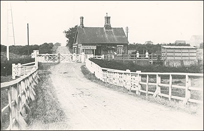 Ditchford Station in about 1920