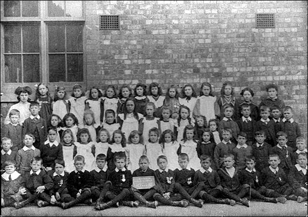 Newton Road Infants in 1903