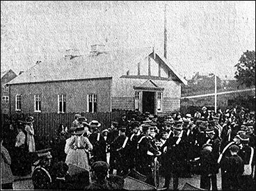 HQ 1910
