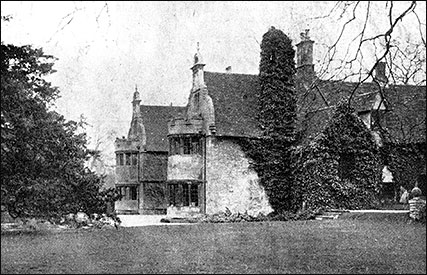 1929 view of the hall