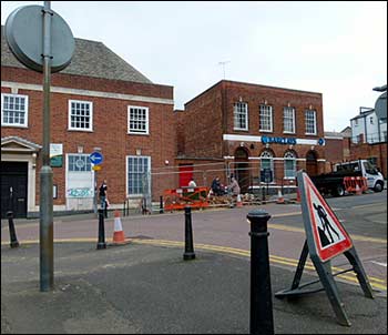 work outside the 1940 post office