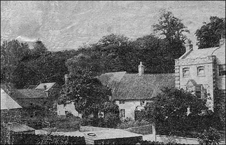 Home Close cottages c1910