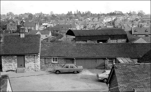 Rushden House Stableyard