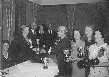 1934