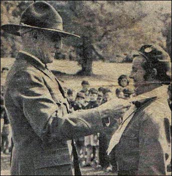 Miss Furness receives Silver Acorn award