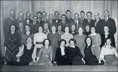 Chorus Operatic Waltz Without End 1953