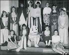 Cast RATS Puss in Boots 1988