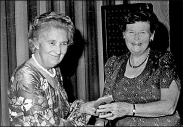 1975