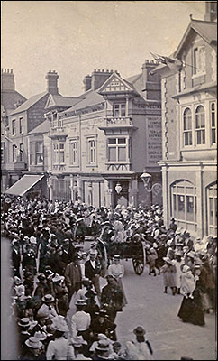 crowded street