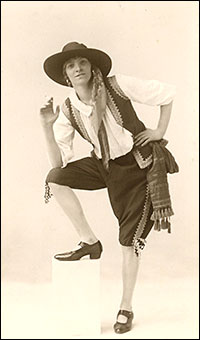 Mabel Wills