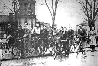youth cyclists