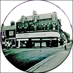 High-street Lloyds1971