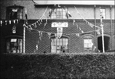 1937