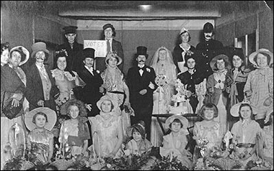 WI panto 1930