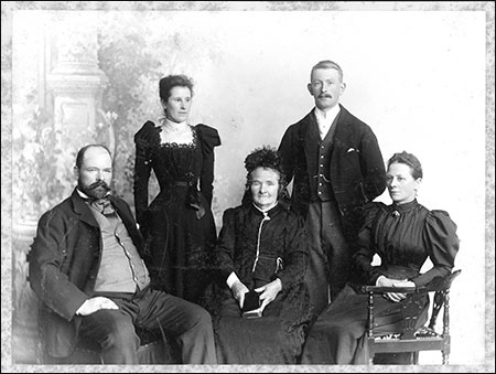 Family c1900