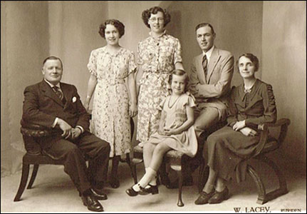 1938