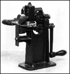 Picture of a hand skiving machine